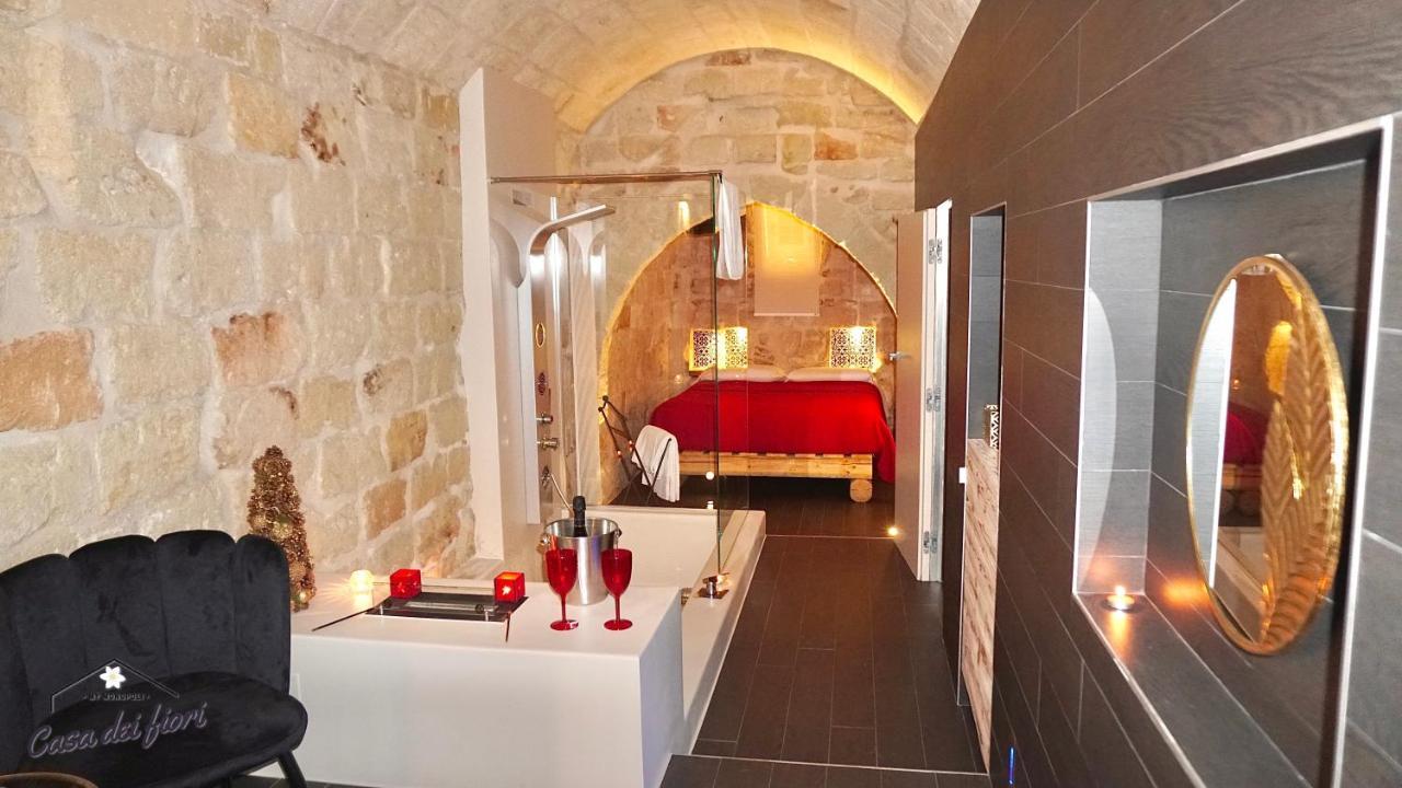 My Monopoli -Casa Dei Fiori Suite "Tulipano Nero" Centro Storico Ngoại thất bức ảnh